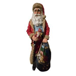 Santa statue with nutcracker 12 in